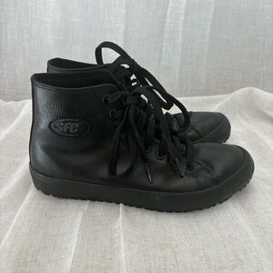 SFC SZ 6Mens / 7.5 womens "hightop Shoes for crews" slip resistant hightop shoes